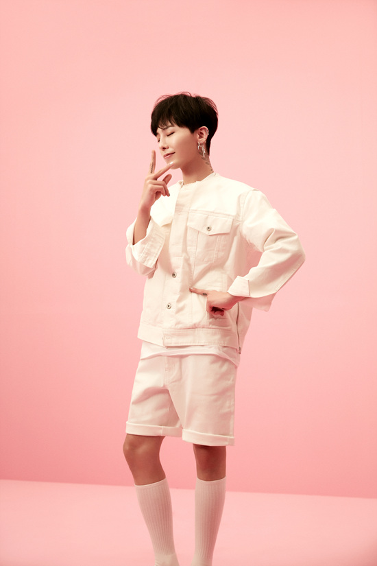 (花痴脸)那胡渣颓废样和可爱清新风格,哪种gd是妞妞们喜欢的呢?